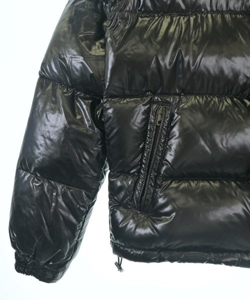 MONCLER 羽絨夾克/背心