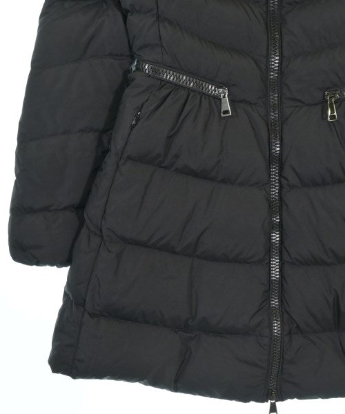 MONCLER 羽絨大衣