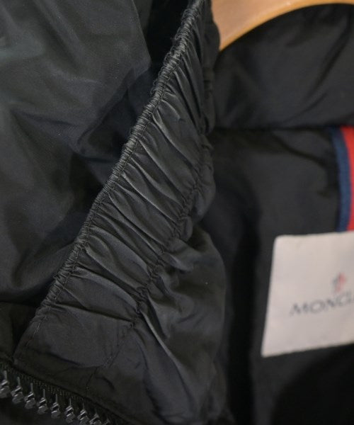 MONCLER 羽絨大衣