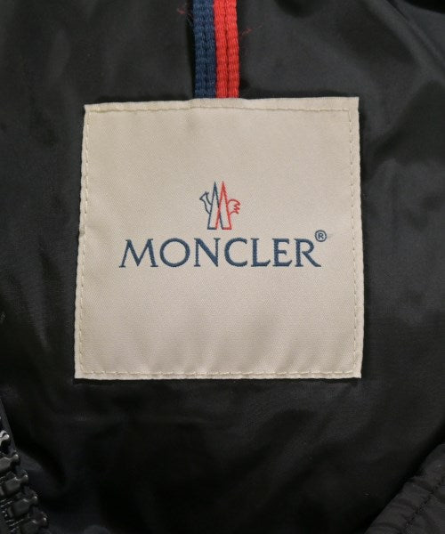 MONCLER 羽絨大衣