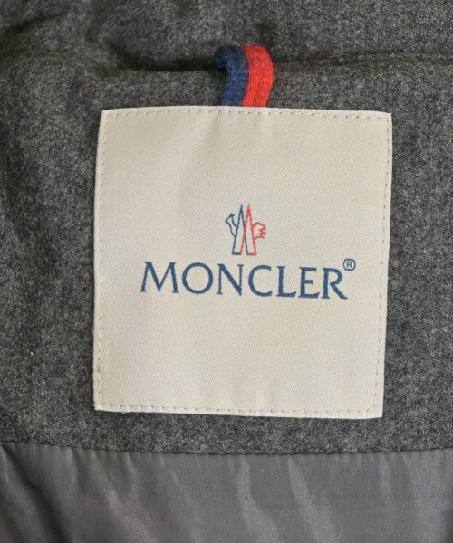 MONCLER 羽絨夾克/背心