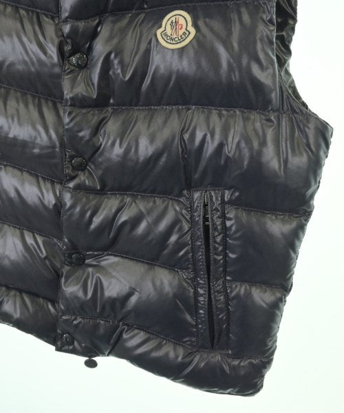 MONCLER 羽絨夾克/背心