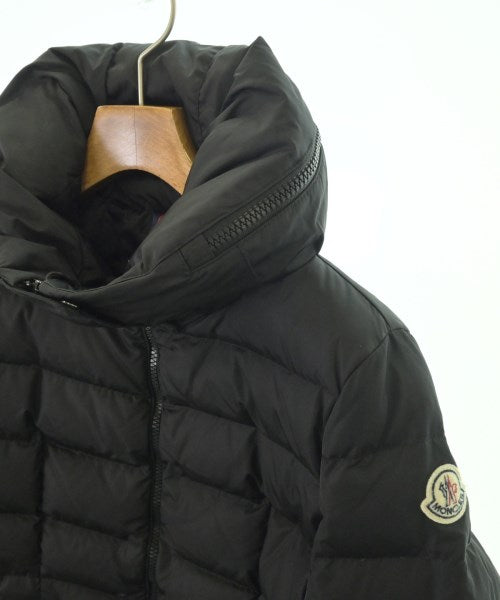 MONCLER 羽絨大衣