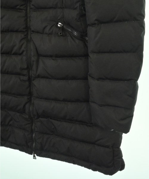 MONCLER 羽絨大衣