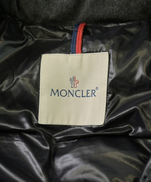 MONCLER 羽絨夾克/背心