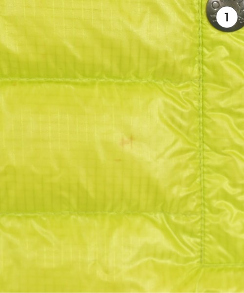 MONCLER 羽絨夾克/背心