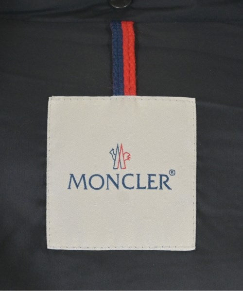 MONCLER 羽絨夾克/背心