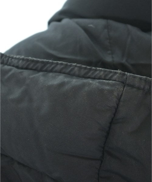 MONCLER 羽絨夾克/背心