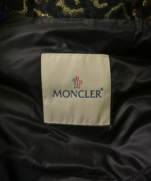 MONCLER 羽絨大衣