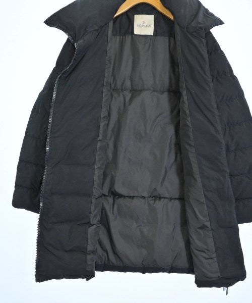 MONCLER 羽絨大衣