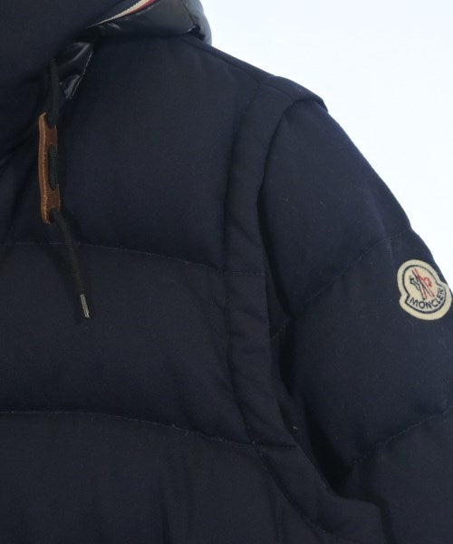 MONCLER 羽絨夾克/背心