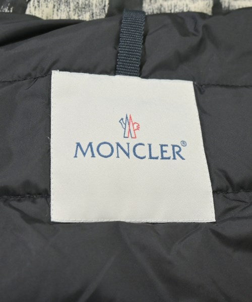 MONCLER 羽絨夾克/背心