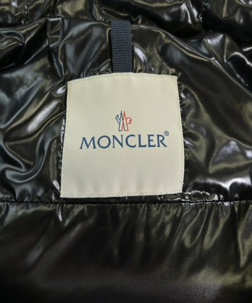 MONCLER 羽絨夾克/背心