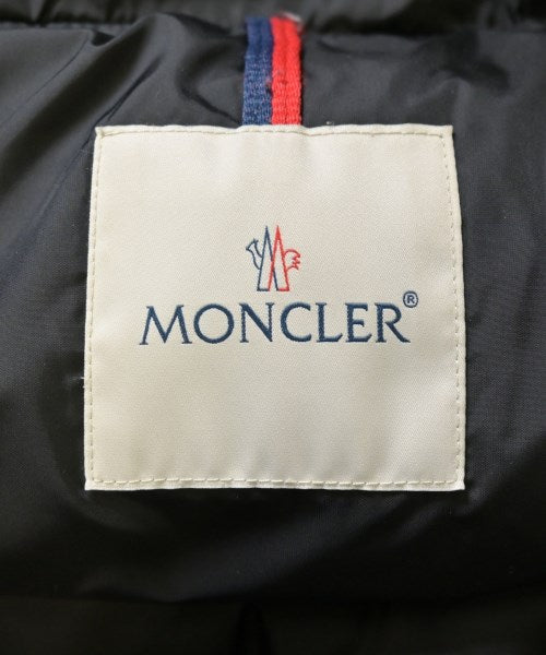 MONCLER 羽絨夾克/背心