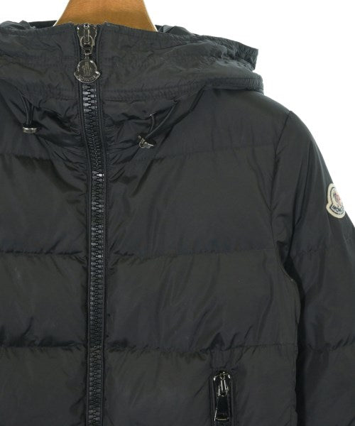 MONCLER 羽絨夾克/背心