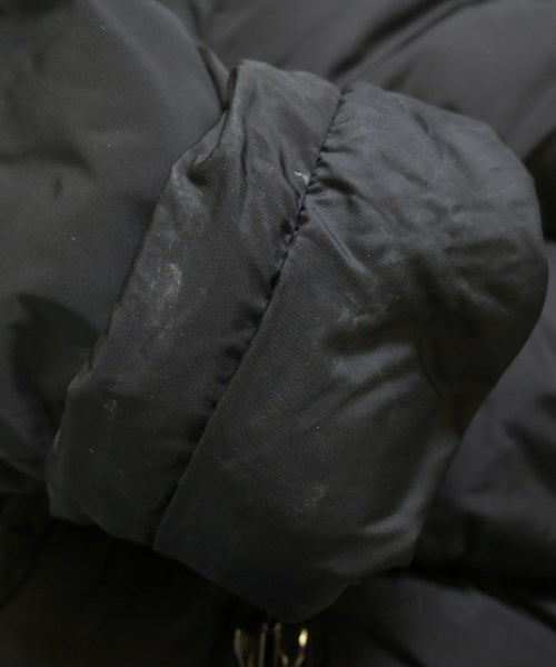 MONCLER 羽絨夾克/背心