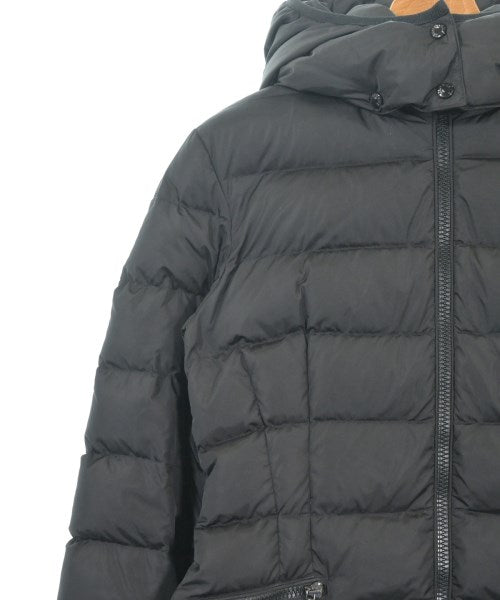 MONCLER 羽絨大衣