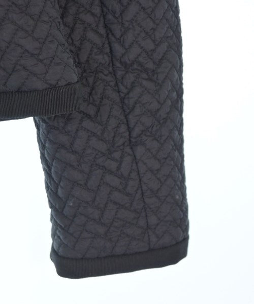 MONCLER 羽絨夾克/背心