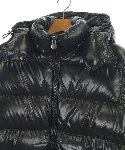 MONCLER 羽絨夾克/背心