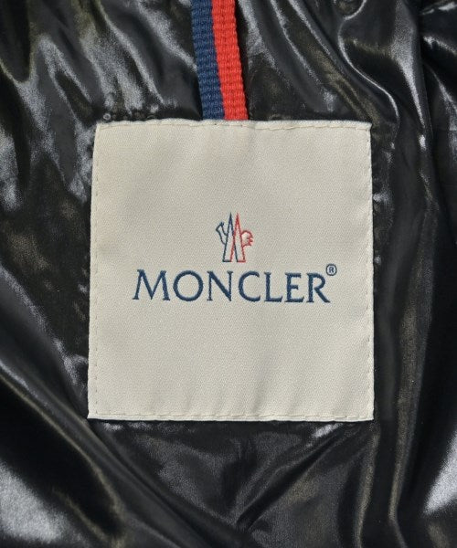 MONCLER 羽絨夾克/背心