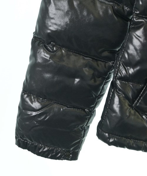 MONCLER 羽絨夾克/背心