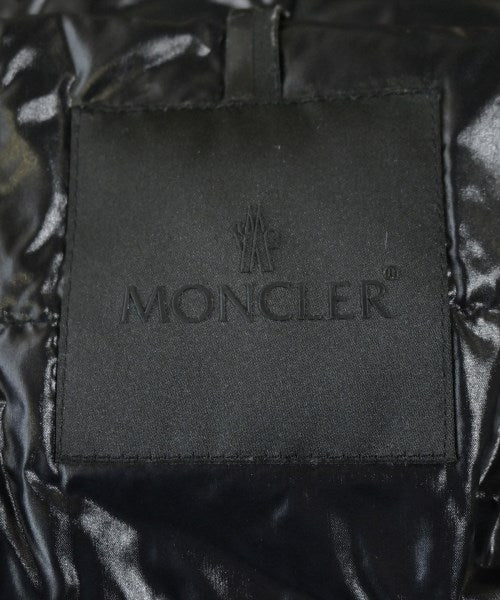 MONCLER 羽絨夾克/背心