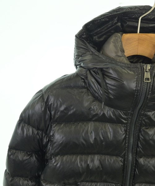 MONCLER 羽絨夾克/背心