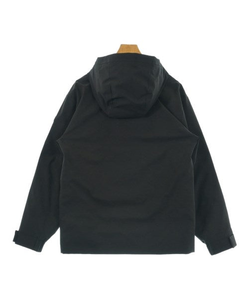 MONCLER 羽絨夾克/背心