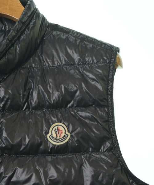 MONCLER 羽絨夾克/背心