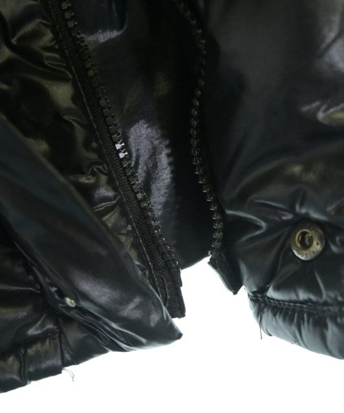 MONCLER 羽絨夾克/背心