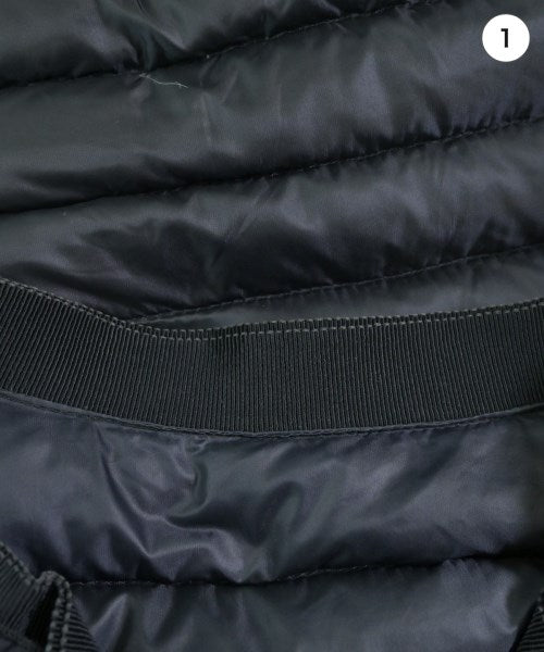 MONCLER 羽絨夾克/背心