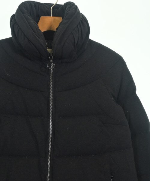 MONCLER 羽絨大衣