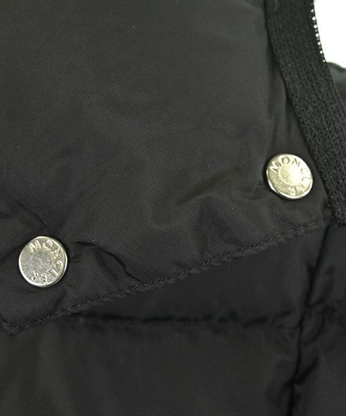 MONCLER 羽絨大衣