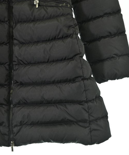 MONCLER 羽絨大衣