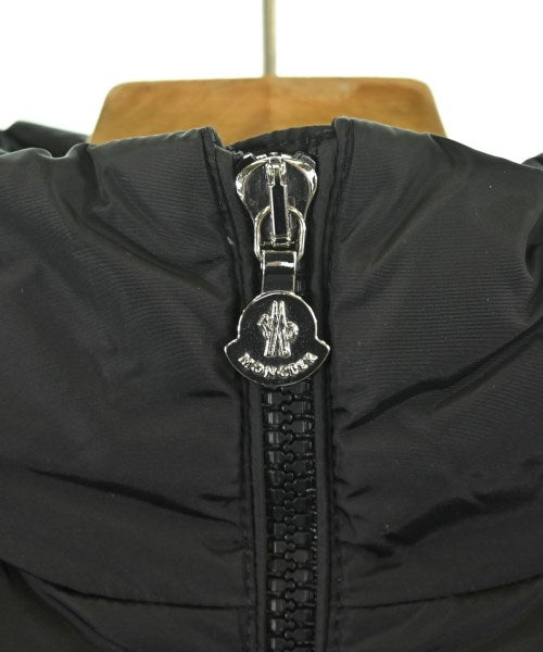 MONCLER 羽絨大衣