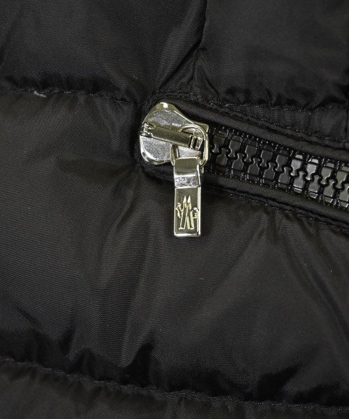 MONCLER 羽絨大衣