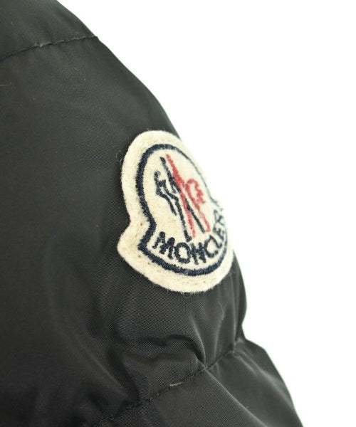 MONCLER 羽絨大衣