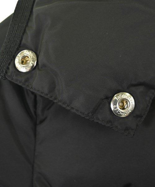 MONCLER 羽絨大衣