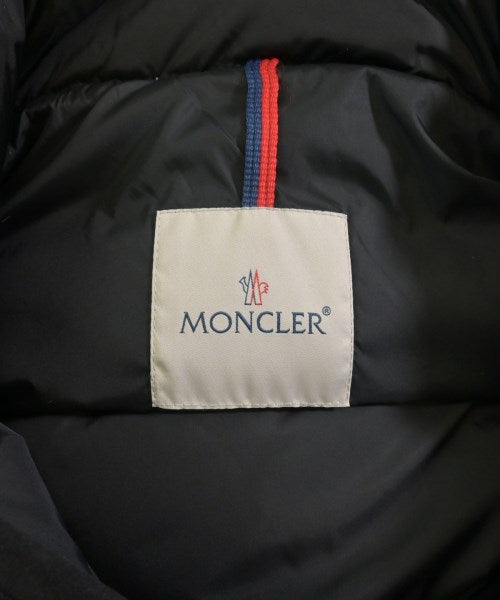 MONCLER 羽絨大衣