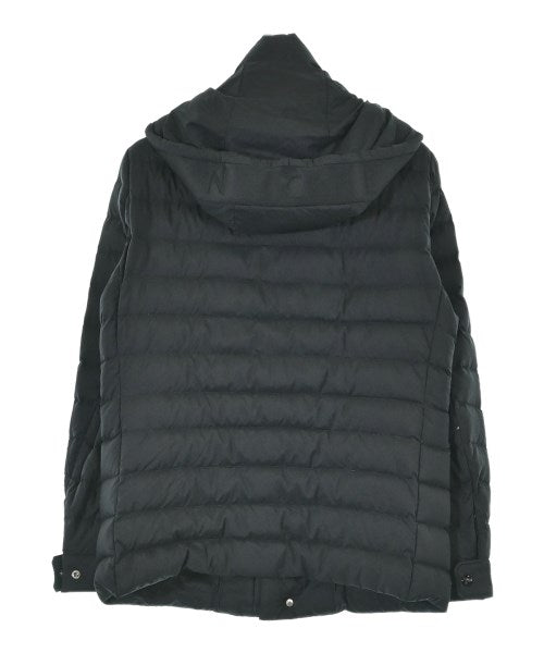 MONCLER 羽絨夾克/背心