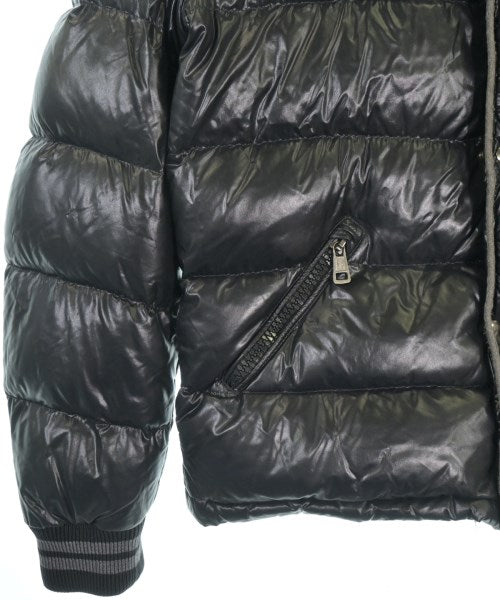 MONCLER 羽絨夾克/背心