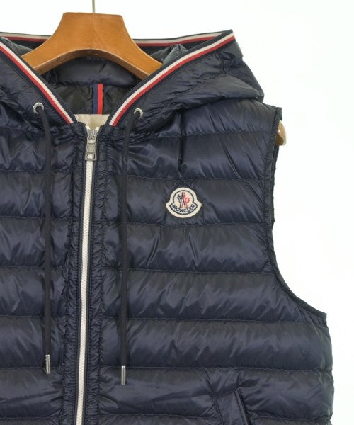 MONCLER 羽絨夾克/背心