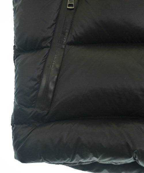 MONCLER GENIUS 羽絨夾克/背心