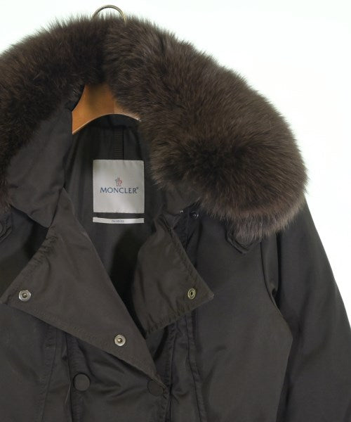 MONCLER 羽絨大衣