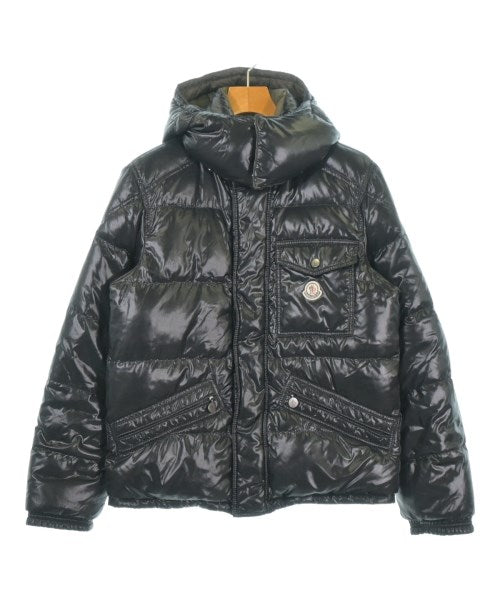MONCLER 羽絨夾克/背心