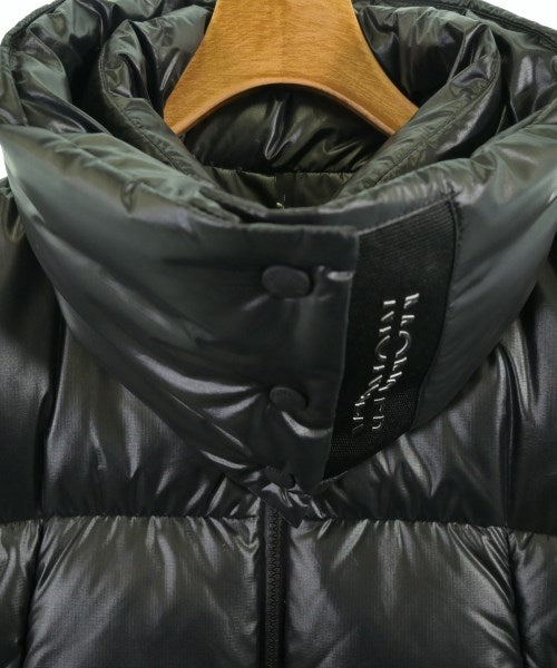 MONCLER 羽絨夾克/背心