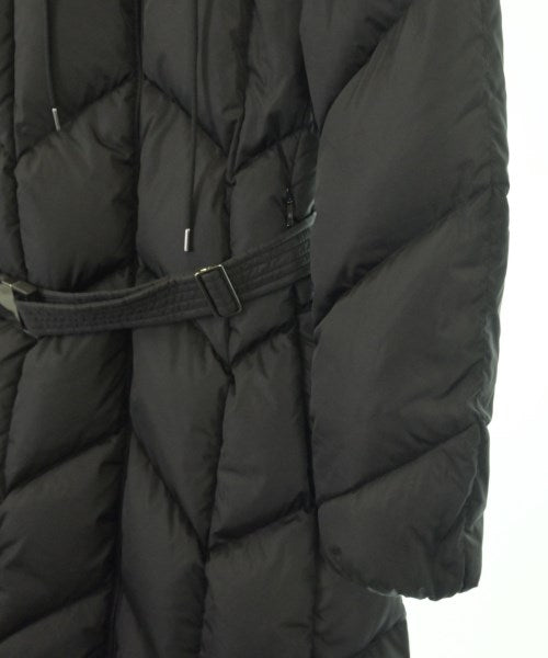 MONCLER 羽絨大衣