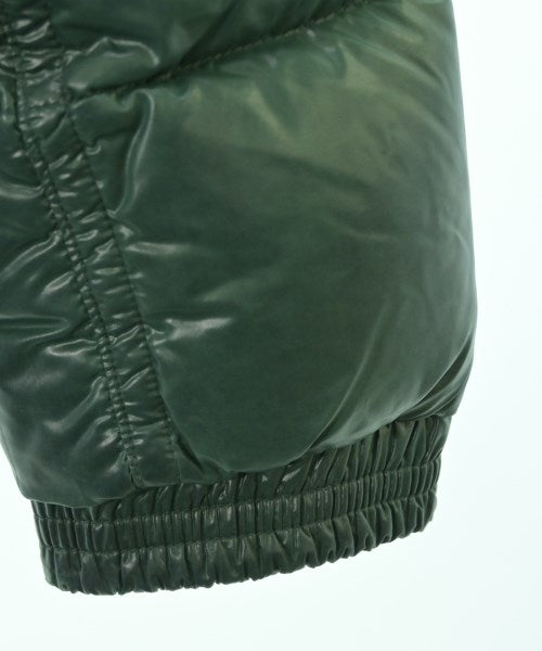 MONCLER 羽絨夾克/背心