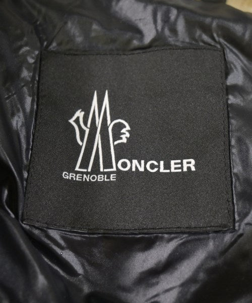 MONCLER GRENOBLE 羽絨夾克/背心