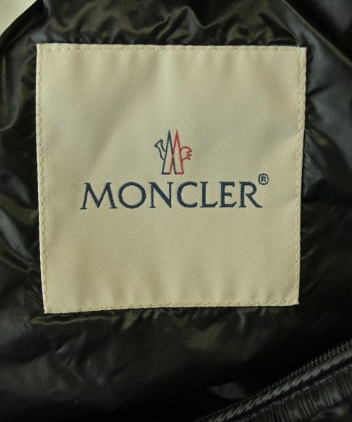MONCLER 羽絨夾克/背心